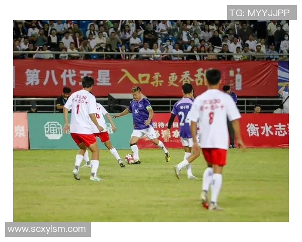 梦中与足球明星共度训练时光的奇妙体验与启示